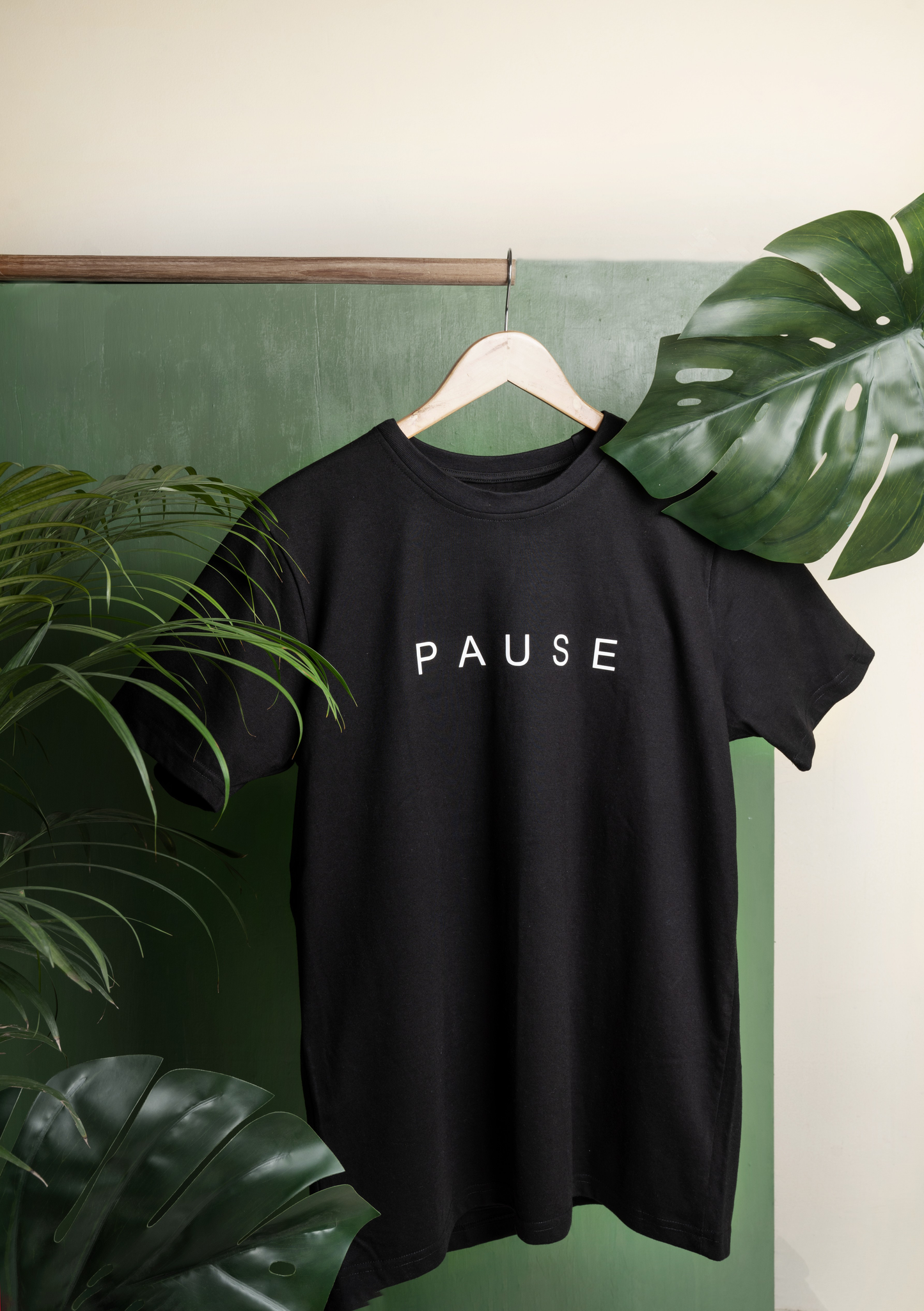 Pause Unisex T - Shirt